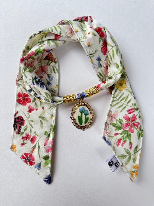 Choker embroidered ASTRA