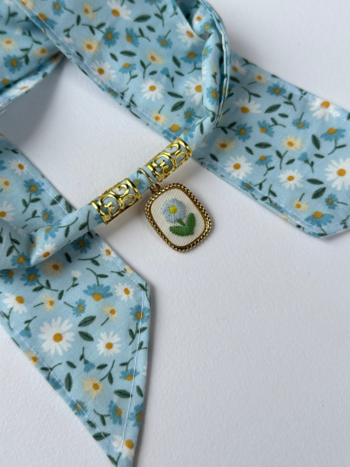 Choker embroidered ALAJA